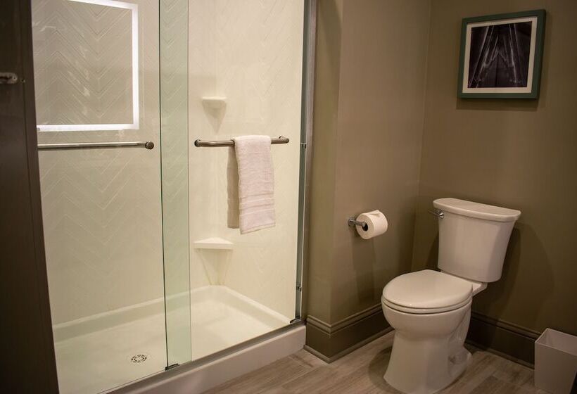 סוויטה מותאמת לאדם עם מוגבלויות, Grand Centennial Hotel At Centennial Plaza   Gulfport