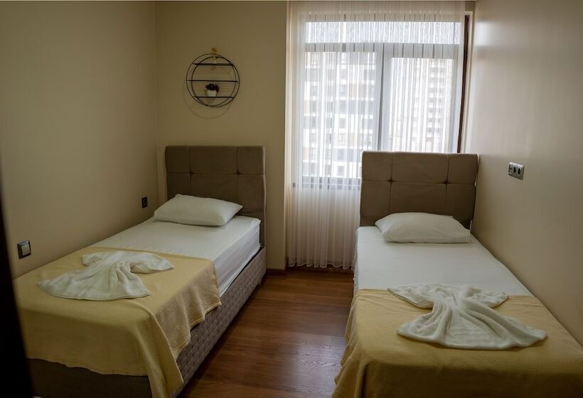 اتاق خانوادگی, My Palace Rooms