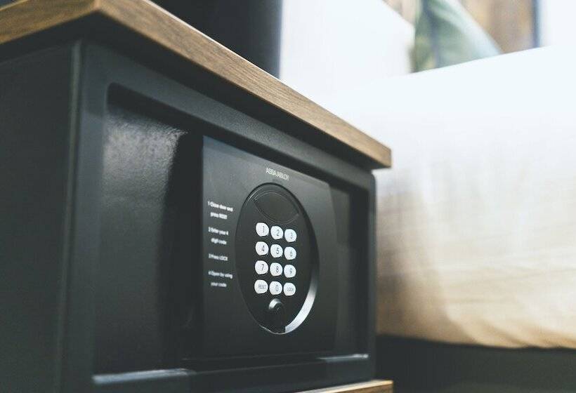 Номер Стандарт, Point A Hotel Edinburgh Haymarket