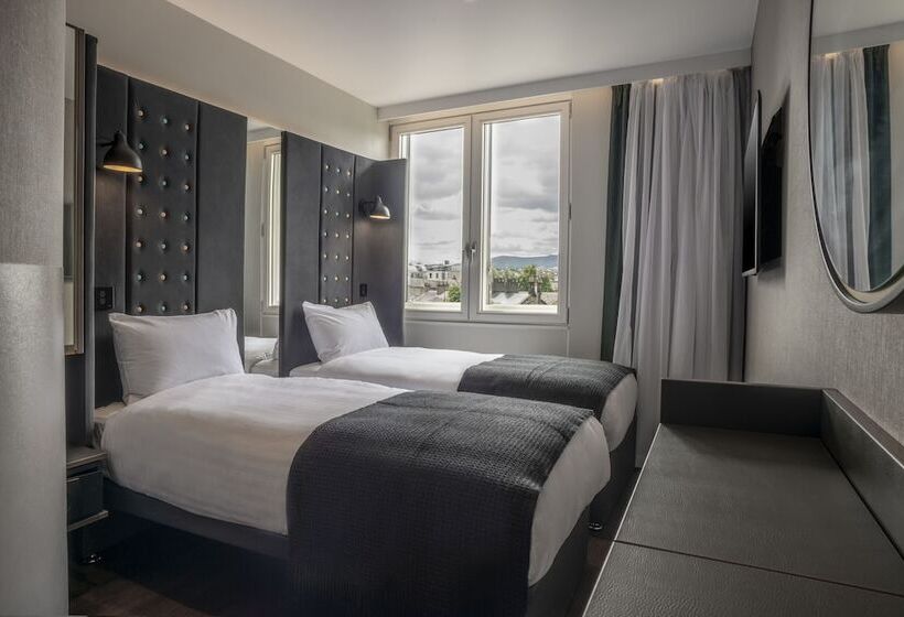 Номер Стандарт, Point A Hotel Edinburgh Haymarket