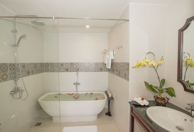 اتاق سوپریور با چشمانداز باغ, Roxana River Villa