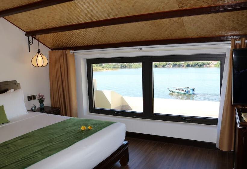 اتاق لوکس, Roxana River Villa