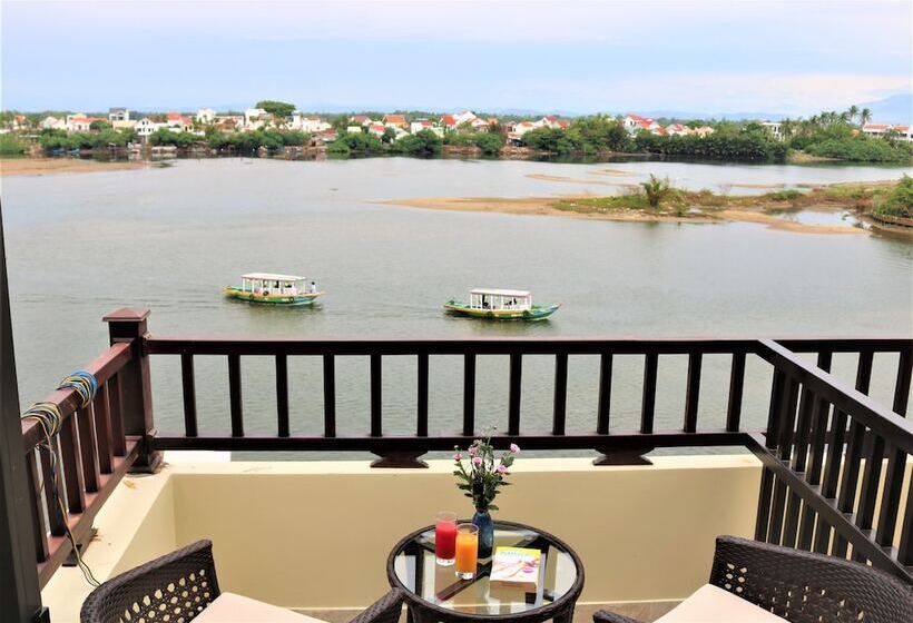 اتاق لوکس, Roxana River Villa