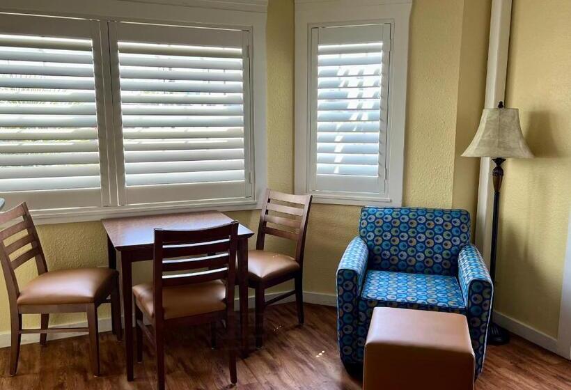 سوییت, Seashell Village Resort Near The Beach With Kitchens