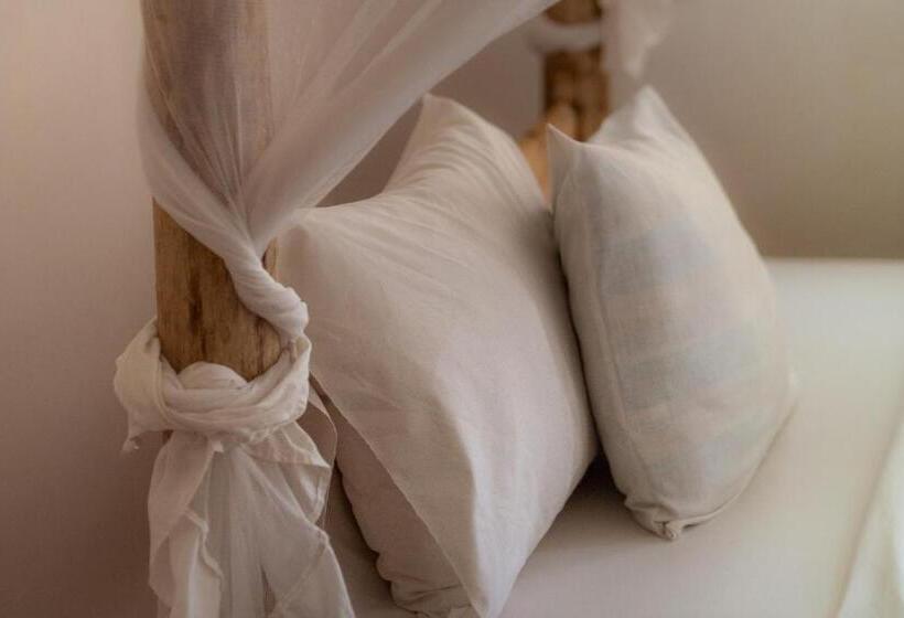 اتاق لوکس, The Better Inn