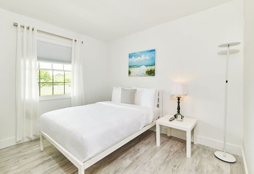 جناح, The Sunset Montauk