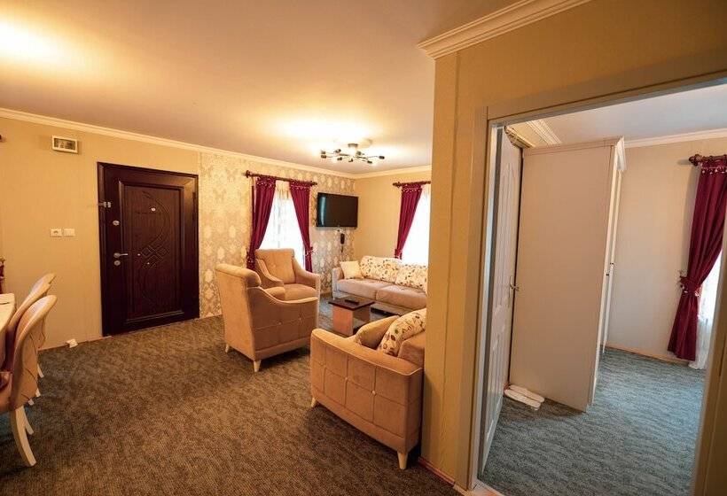 شقة رويال بغرفة نوم واحدة, Monoir Suite