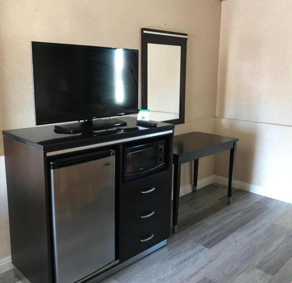 اتاق استاندارد با تخت بزرگ, Manhattan Inn & Suites