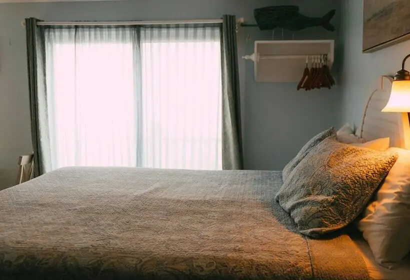 キングサイズベッドのデラックスルーム, Atlantic Motel