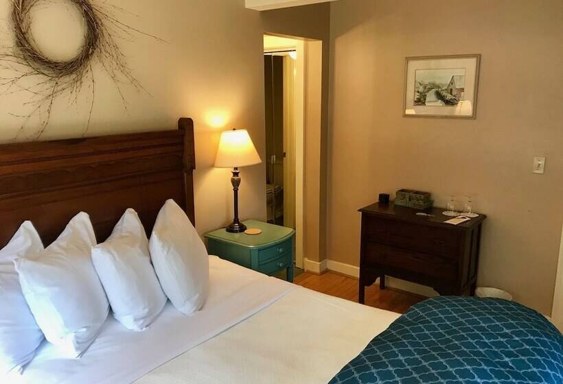 חדר דלוקס, 1824 House