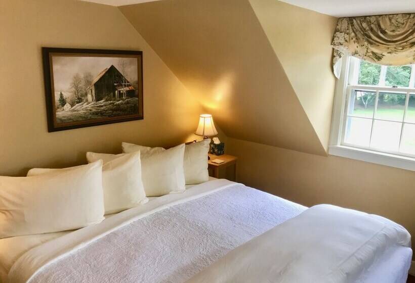 חדר סטנדרט, 1824 House