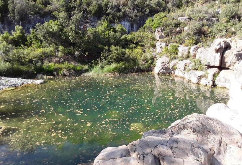 Номер Deluxe, Les Terres Basses