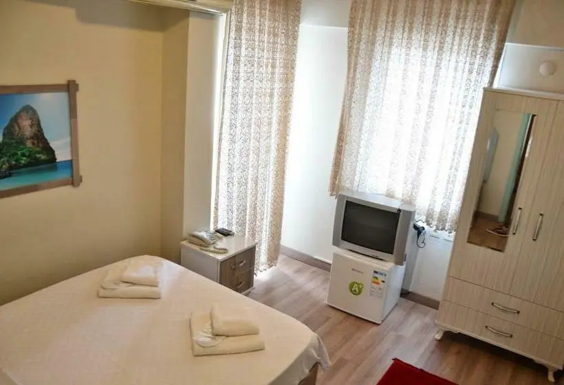 バルコニー付きシングルスタンダードルーム, Hikmethan Otel
