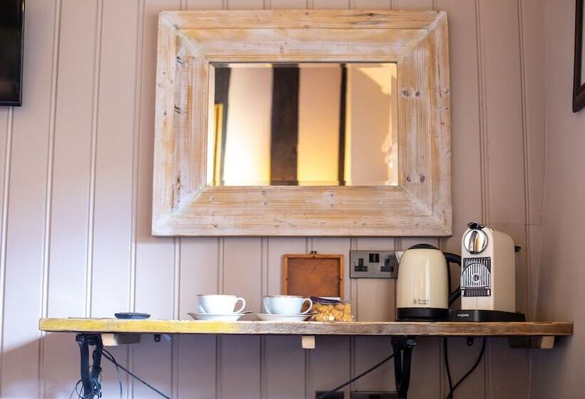 수피리어 룸, The Porch House