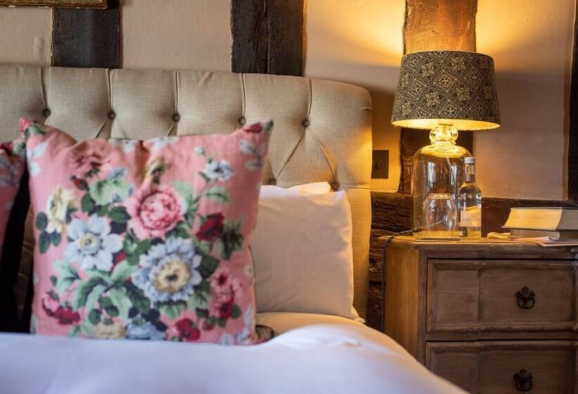 수피리어 룸, The Porch House