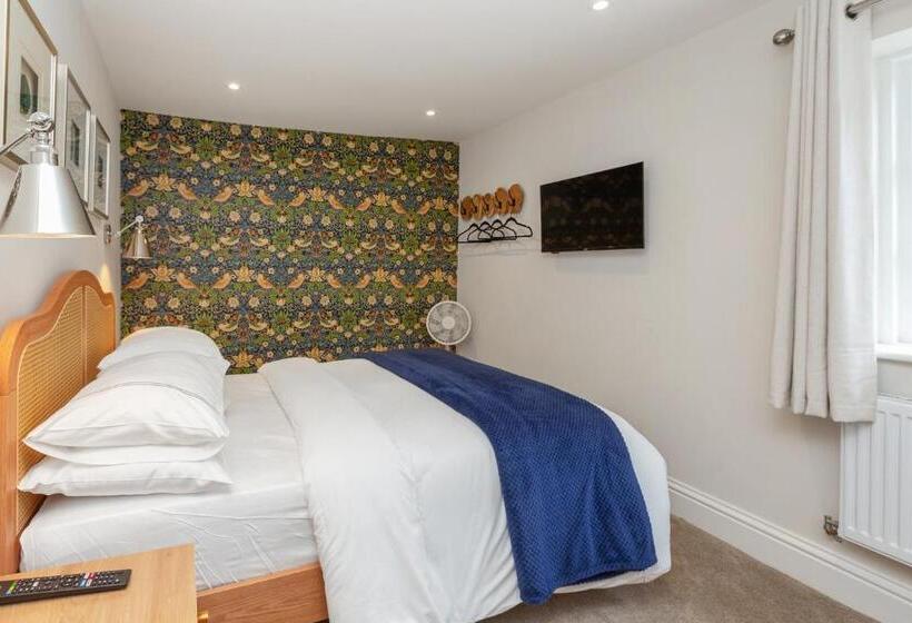 غرفة سوبيريور, The Royal