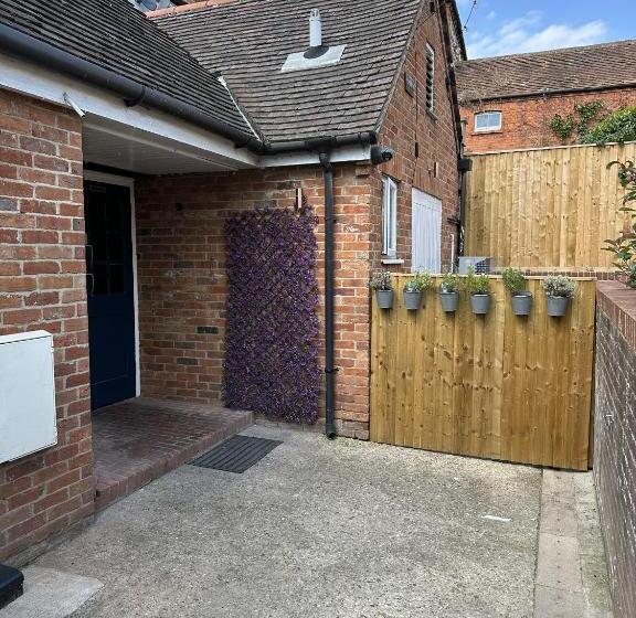 غرفة سوبيريور سرير كينج, The Royal