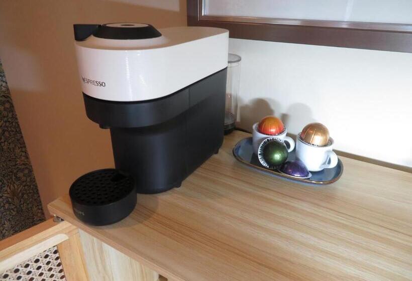 غرفة سوبيريور سرير كينج, The Royal