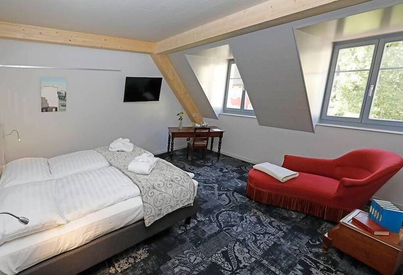 غرفة ديلوكس, Fleur De Lis