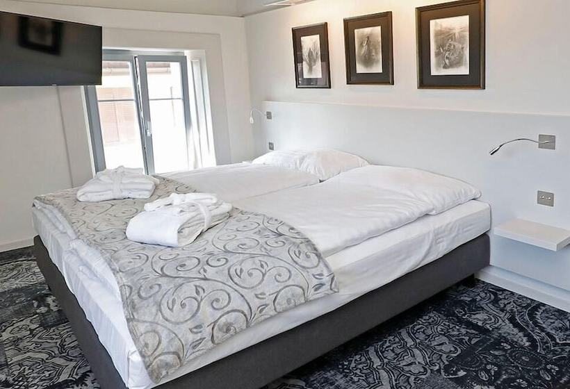 غرفة ديلوكس, Fleur De Lis