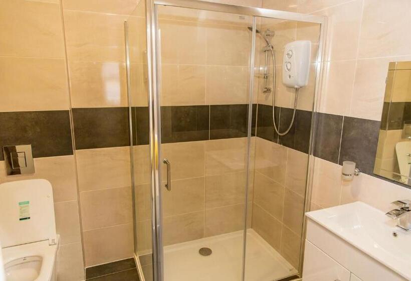 غرفة قياسية, Halfway