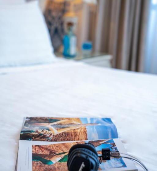 اتاق استاندارد با تخت بزرگ, Royal Beach Hotel By Thg