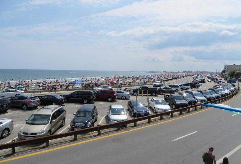 اتاق لوکس با چشم‌انداز دریا, Atlantic Motel