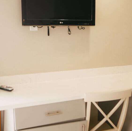 복층 룸 퀸 침대, Atlantic Motel