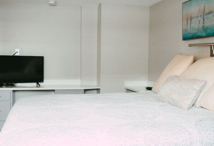 디럭스 스위트, Atlantic Motel