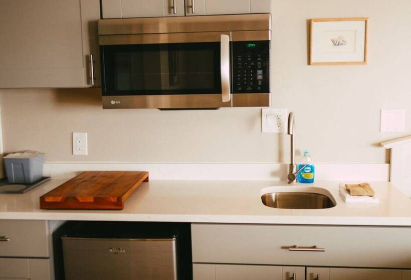 복층 룸 퀸 침대, Atlantic Motel