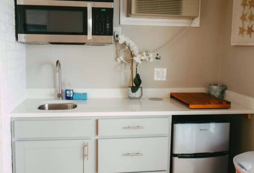 스탠다드 룸 킹사이즈 침대, Atlantic Motel