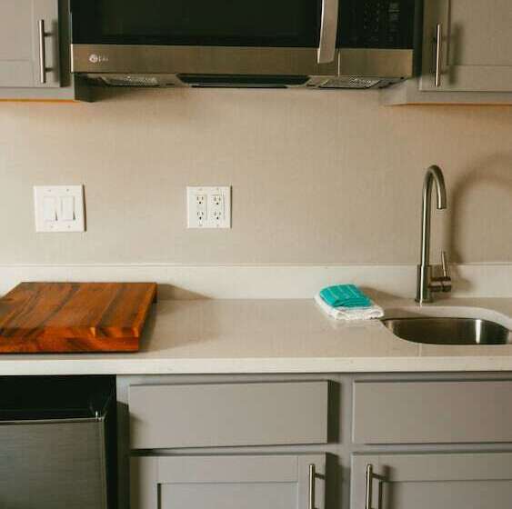 스탠다드 룸 퀸사이즈 침대, Atlantic Motel