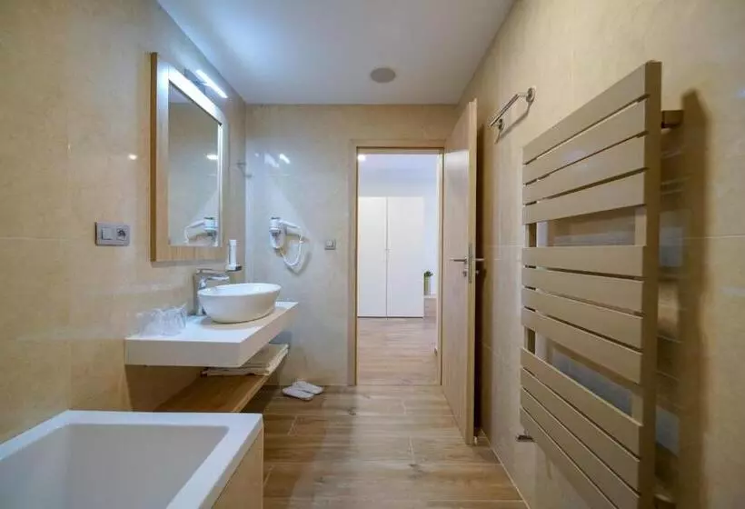 Standard-huone, Grand Hotel Bellevue