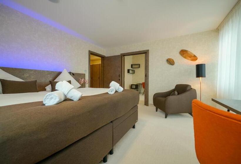 Люкс Вид на Горы, Grand Hotel Bellevue