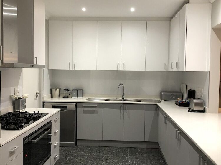 침실 1개 디럭스 아파트, Romney Park Luxury Apartments