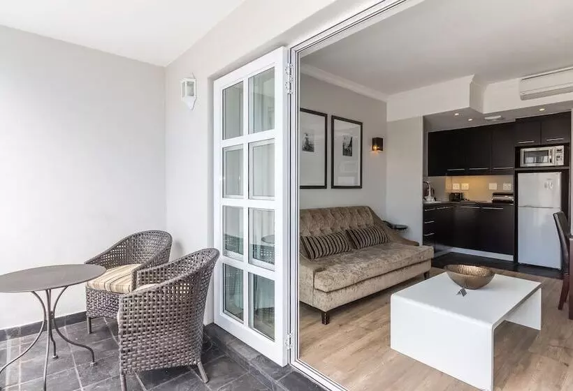 آپارتمان لوکس 1 خوابه, Romney Park Luxury Apartments