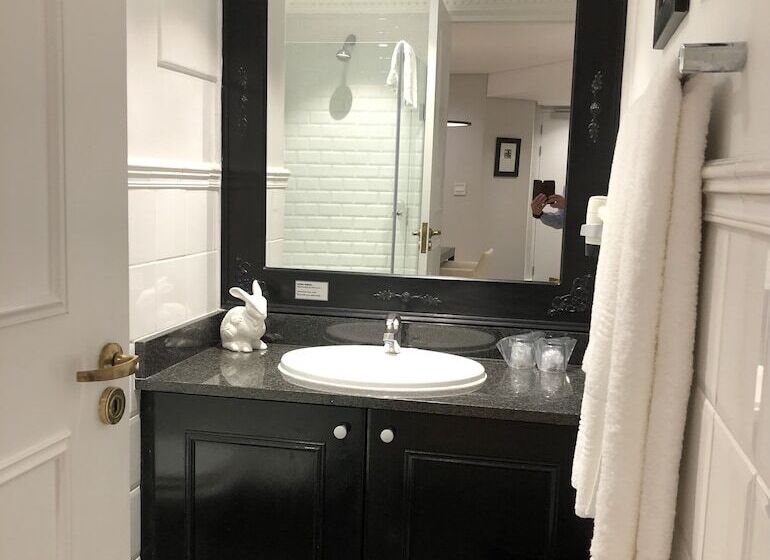 침실 3개 아파트, Romney Park Luxury Apartments