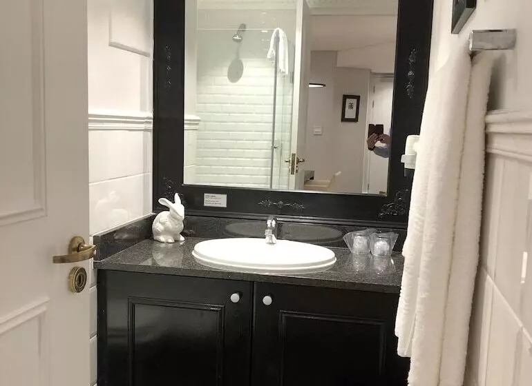 آپارتمان 3 خوابه, Romney Park Luxury Apartments