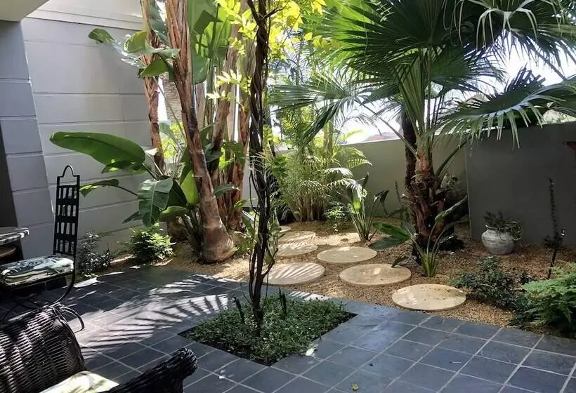 آپارتمان 3 خوابه, Romney Park Luxury Apartments