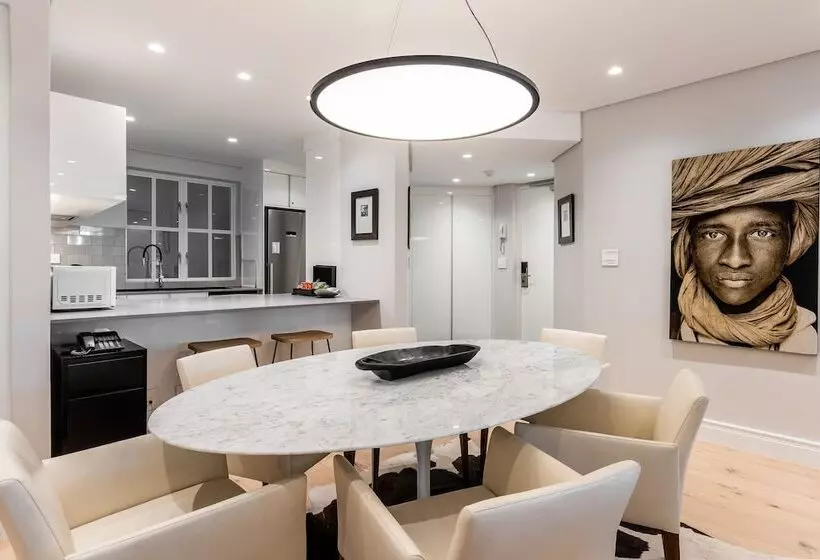 آپارتمان 3 خوابه, Romney Park Luxury Apartments