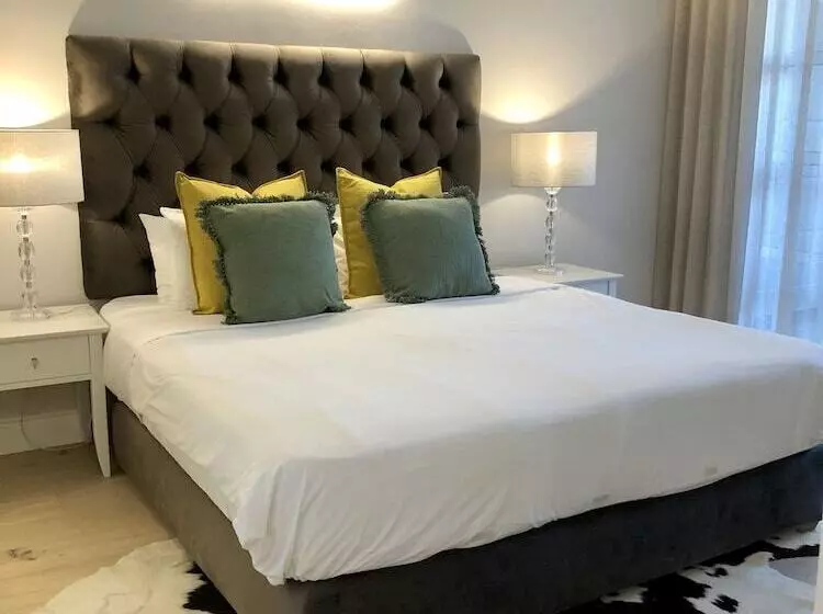 آپارتمان 3 خوابه, Romney Park Luxury Apartments