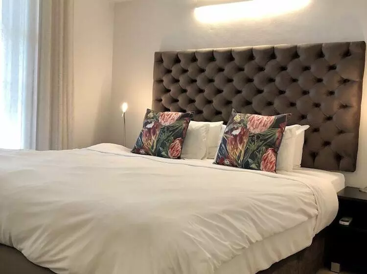 آپارتمان 3 خوابه, Romney Park Luxury Apartments