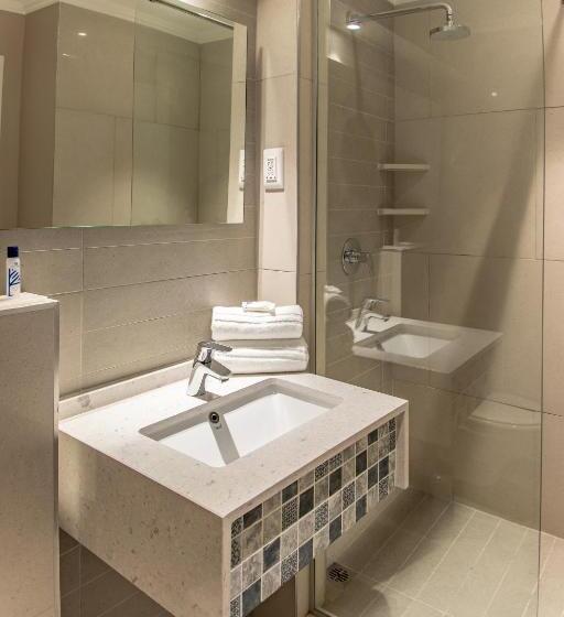 Номер Стандарт, Town Lodge Johannesburg Airport