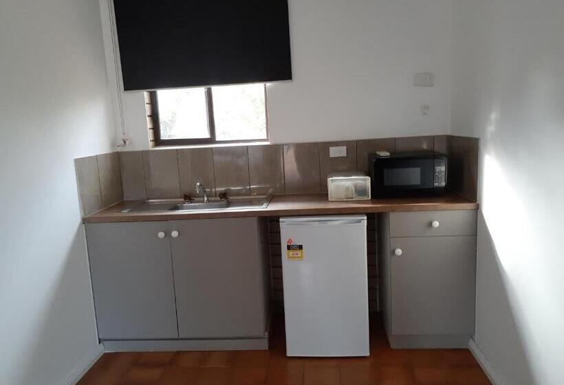 غرفة عائلية, Birch Motel Tocumwal