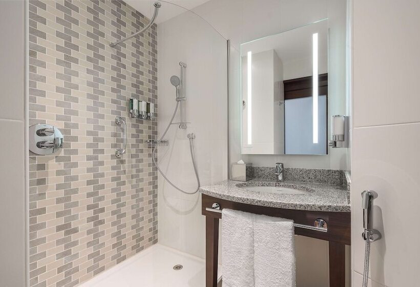 اتاق خانوادگی, Hampton By Hilton Dubai Al Barsha