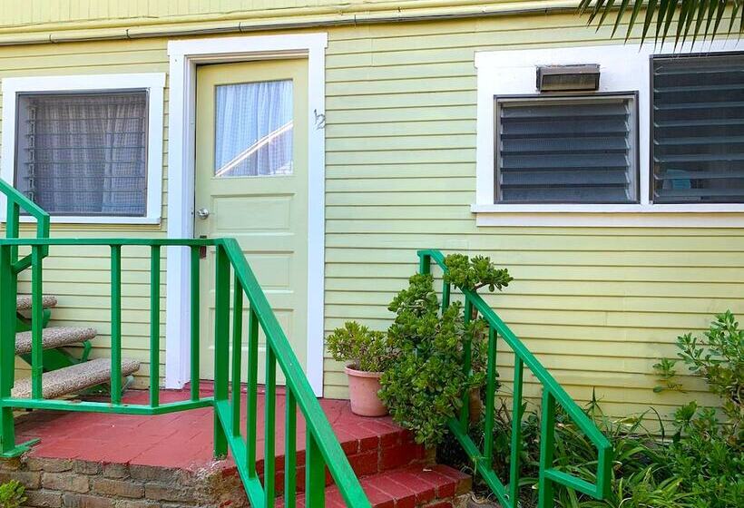 شقة غرفة واحدة, La Paloma Las Flores