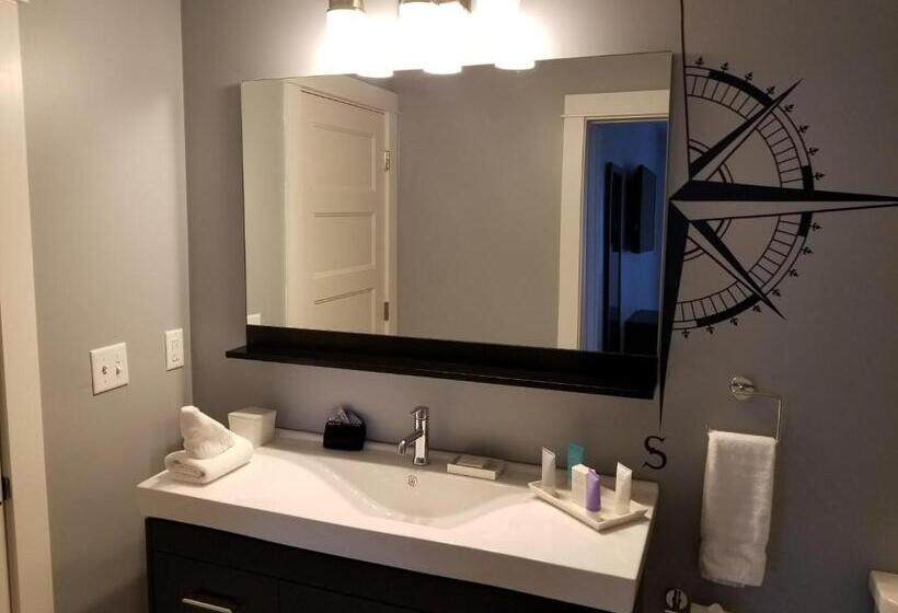 جناح ذو إطلالة, Marker 8 Hotel And Marina