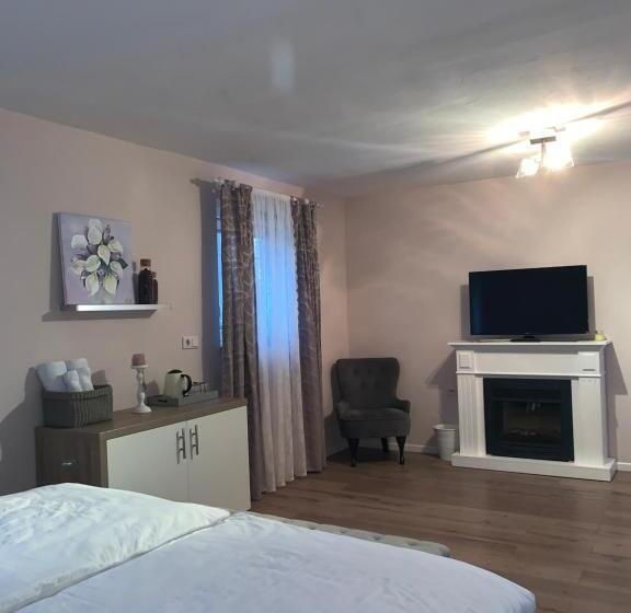 컴포트 룸, Pool Apartments Plitvice Lakes