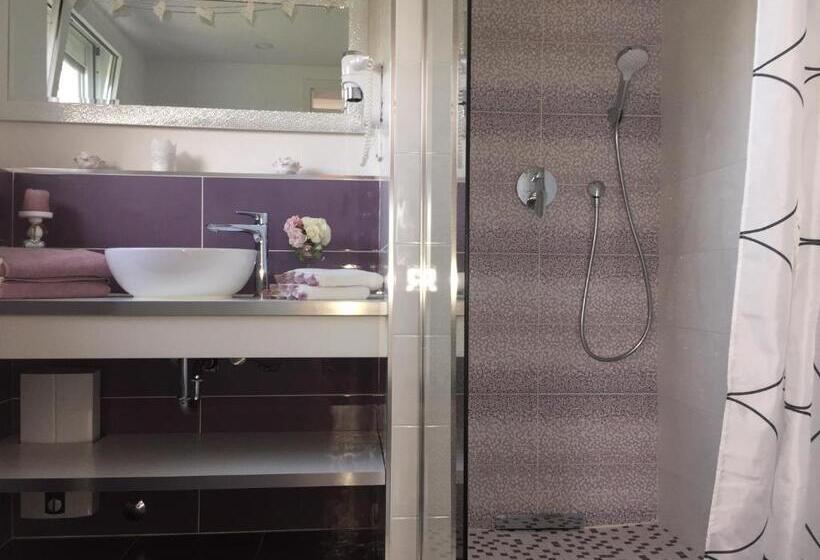 اتاق استاندارد, Pool Apartments Plitvice Lakes