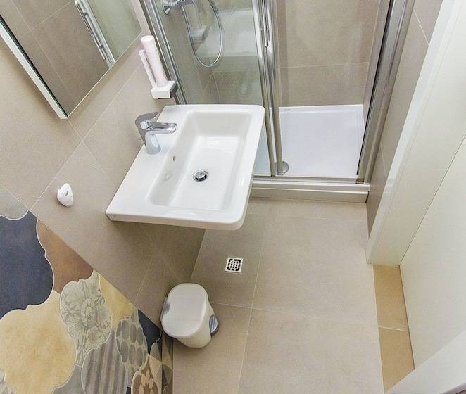 スタンダードルーム, Hostel Dvor